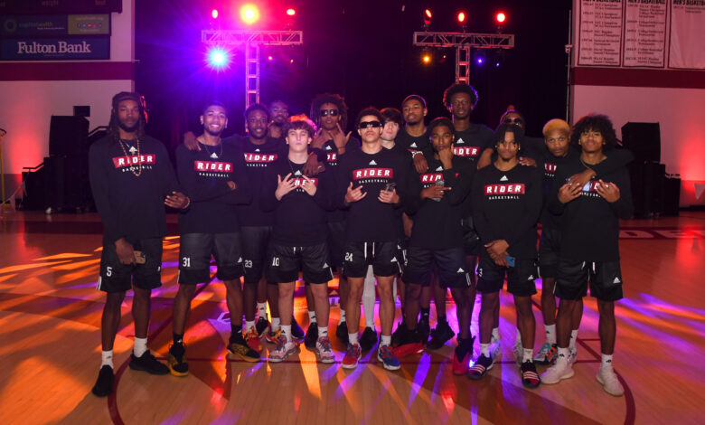The men’s basketball team for the 2023-24 season.