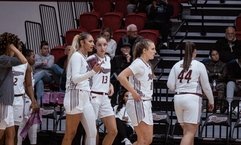 The Broncs head back onto the floor after a timeout. Photo by Josiah Thomas/The Rider News