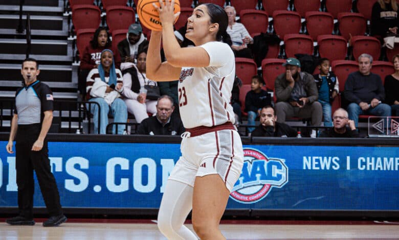 Freshman guard Jocelyn Chavez sets up a play for the Broncs. Photo by Josiah Thomas/The Rider News.