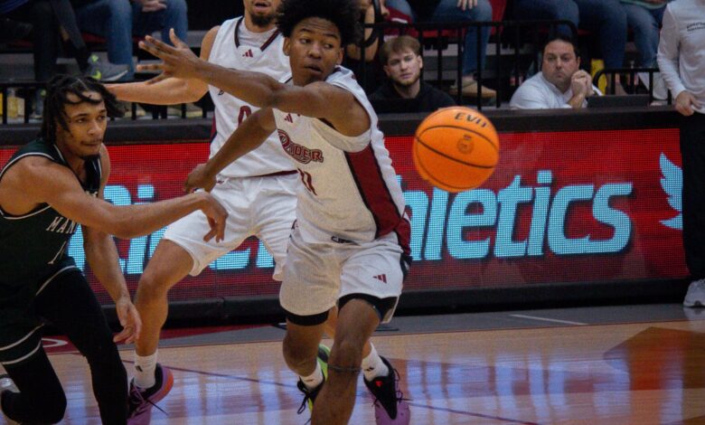 Freshman guard Flash Burton recorded a career-high 21 points against Marist on Jan. 18. Photo by Destiny Pagan