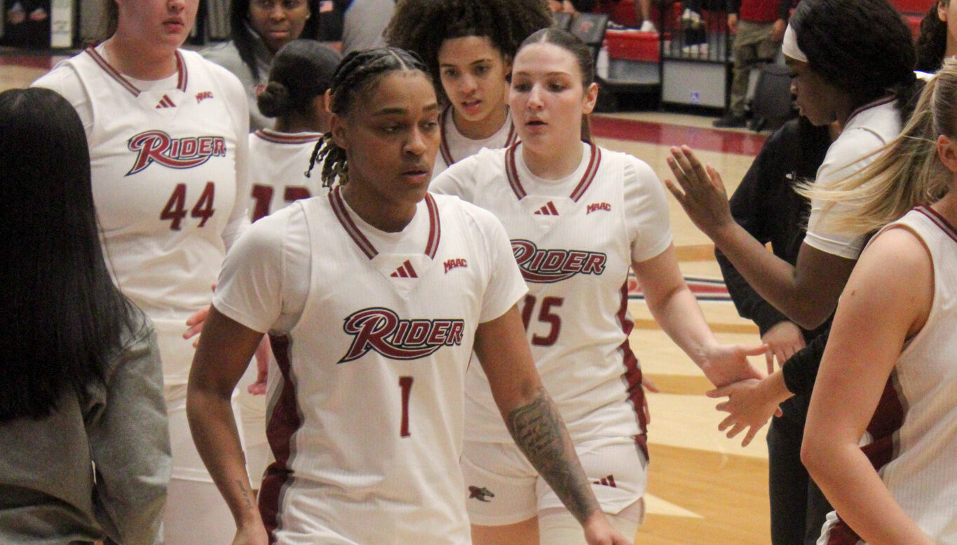 From dominance to dominated, Rider splits two