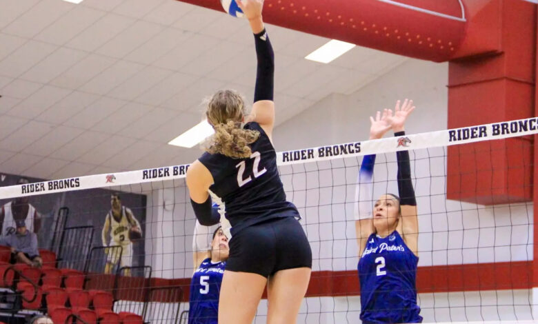 Senior right side Anja Kelly spikes the ball down. Photo courtesy of Faith Capolupo