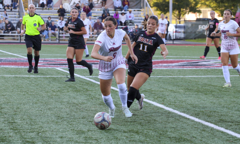Junior forward Tess Ferrie pushing the pace forward. Photo by Liliana R. Basille/The Rider News.